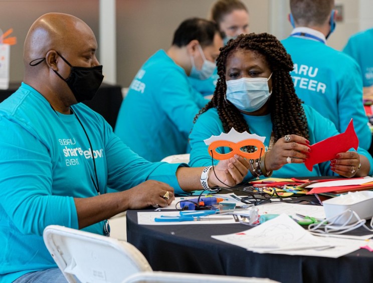 Hosting Hybrid Volunteer Events Doesn’t Have to Be Difficult - Subaru employee volunteer event